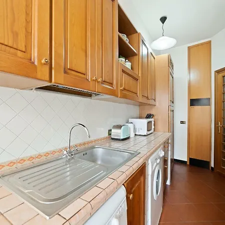 Elegnant Flat With Balcony 11min From Colosseum *