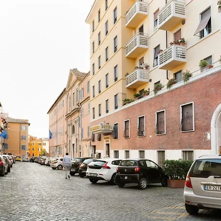 Elegnant Flat With Balcony 11min From Colosseum Lejlighed