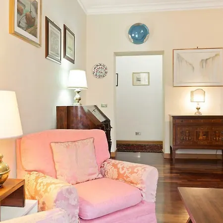 Elegnant Flat With Balcony 11min From Colosseum Lejlighed Rom