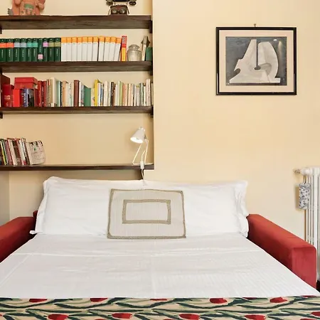 Elegnant Flat With Balcony 11min From Colosseum *
